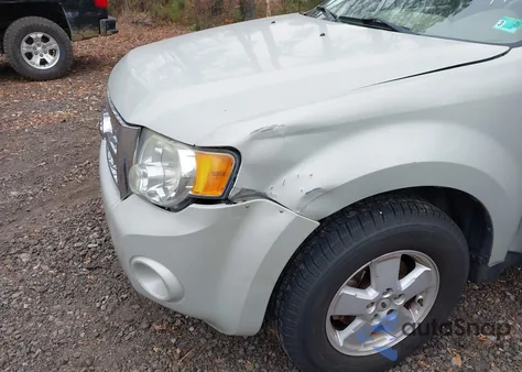 2009 Ford Escape Xlt from USA, damaged, VIN 1FMCU03739KB69548
